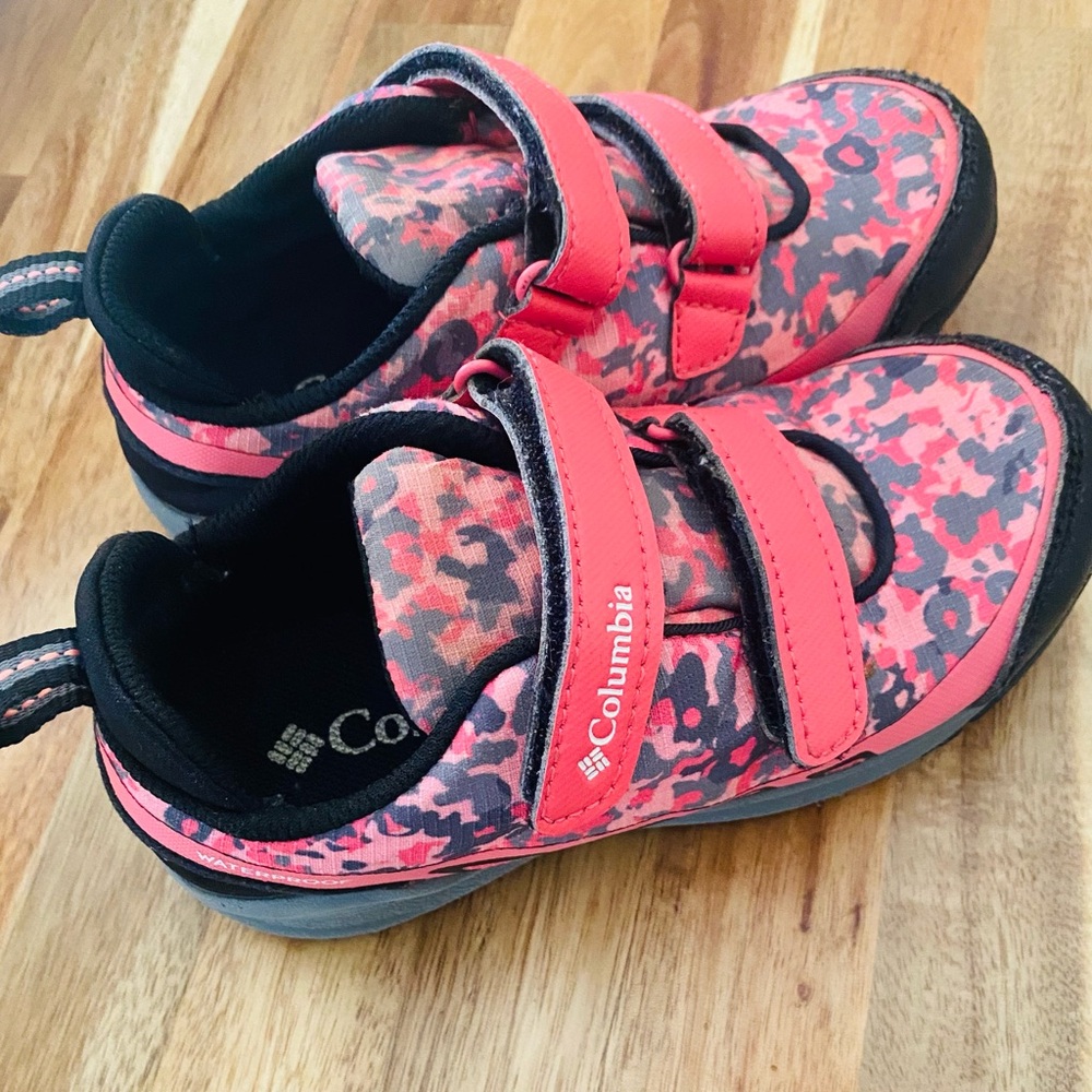 kids shoes size 11